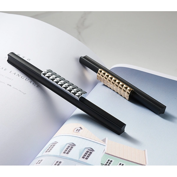 Ollie 128mm 160mm  aluminium black profile extrusion long drawer Aluminum pull gold metal kitchen cabinet handle
