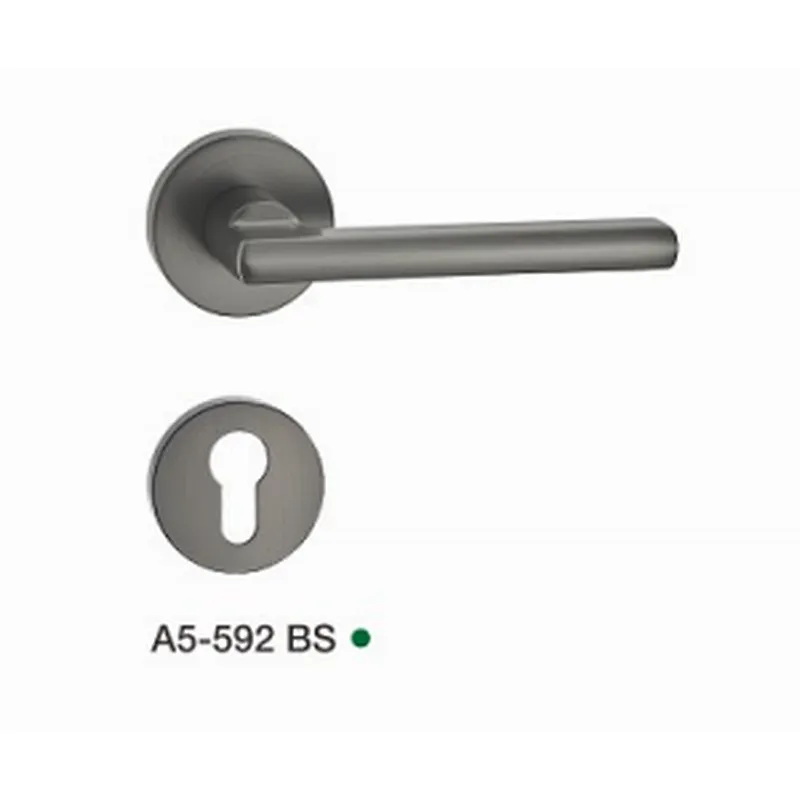 Súper calidad Gold zinc clásico de alto nivel exterior exterior euro mercado de aluminio aluminio moderno puerta de puerta