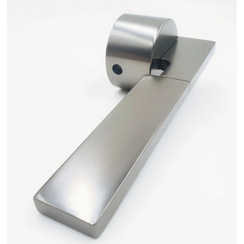 Aleación de zinc Barrazo de la puerta del dormitorio interior Magnético Moder de la puerta de madera Simple Puerta del inodoro Manija de la puerta del inodoro