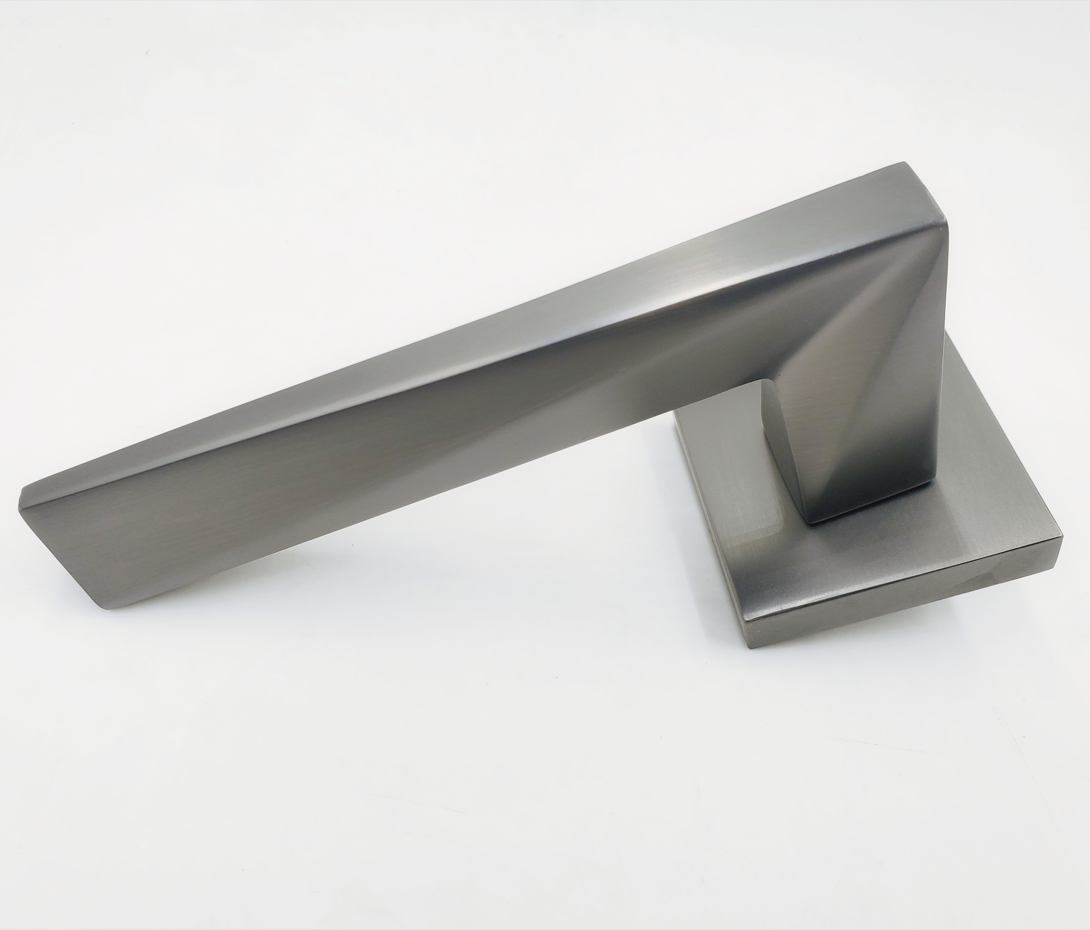 Newest Zinc Alloy Luxury Wooden Door Handle Design Modern Brass Lever Door Handle