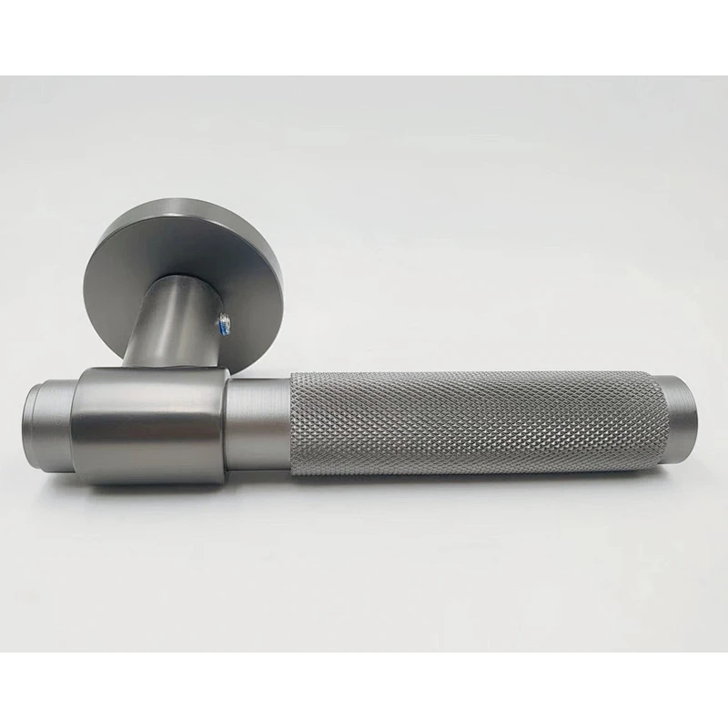 Factory price modern interior cheap black golden aluminum wood door levers handle type with lock used in hotel home and bedroom