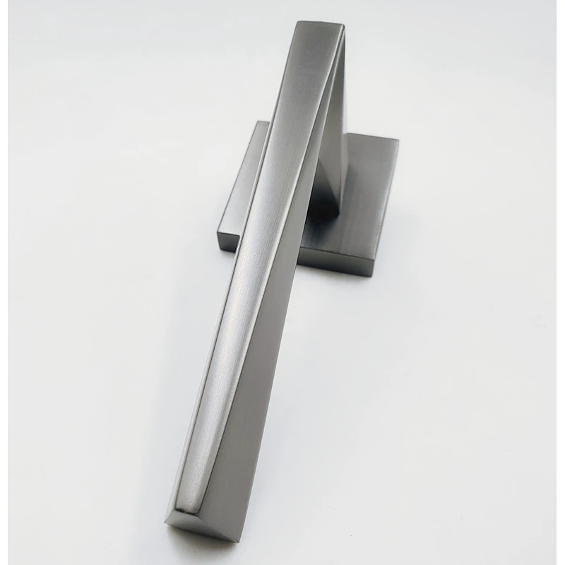 Newest Zinc Alloy Luxury Wooden Door Handle Design Modern Brass Lever Door Handle