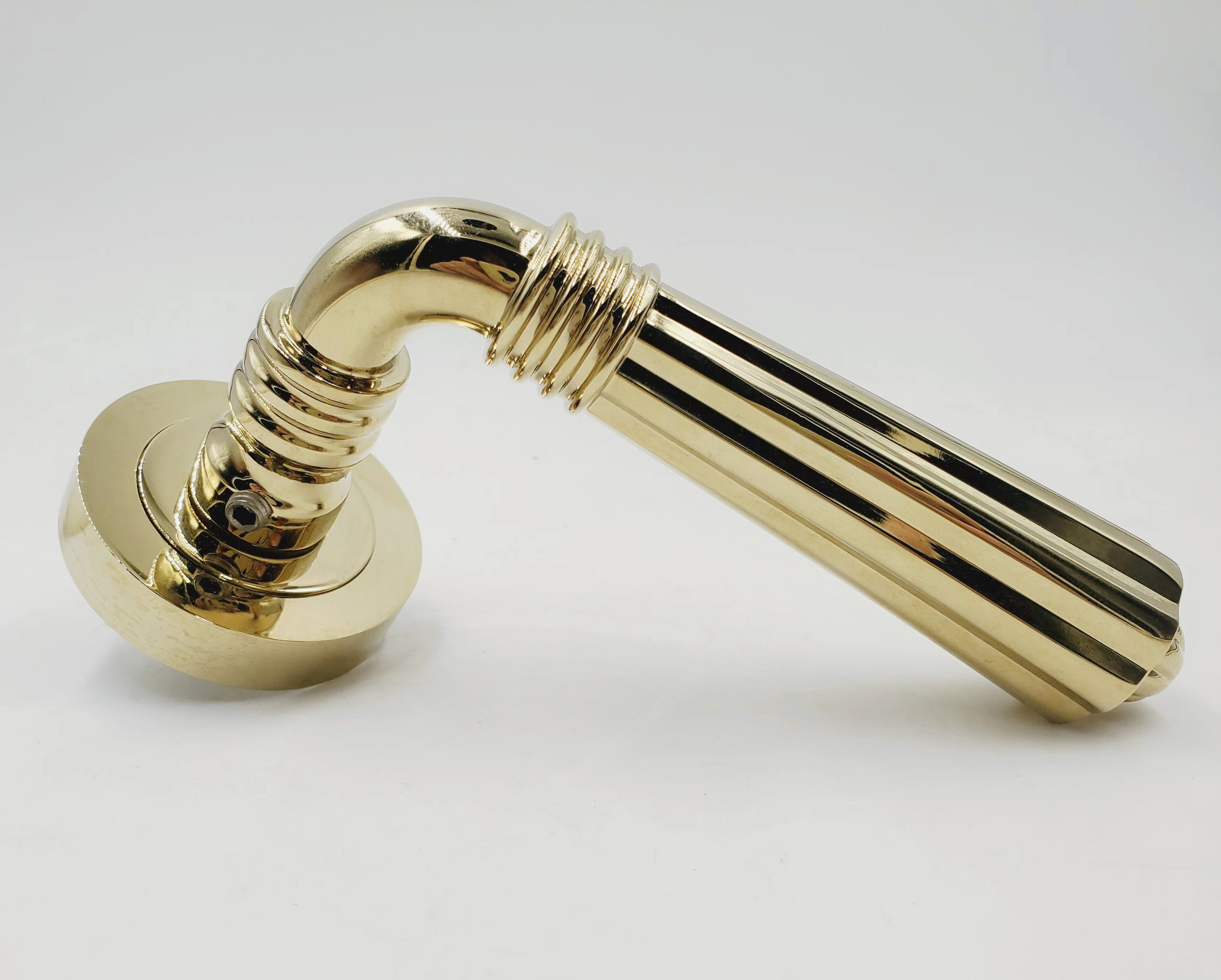 China hardware Polished zinc alloy finish house lock metal door handle for sale