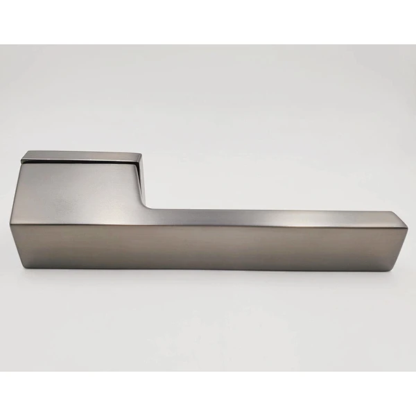Supply all kinds of entrance door handle,fire rate door handle aluminum Satin finish interior door handle