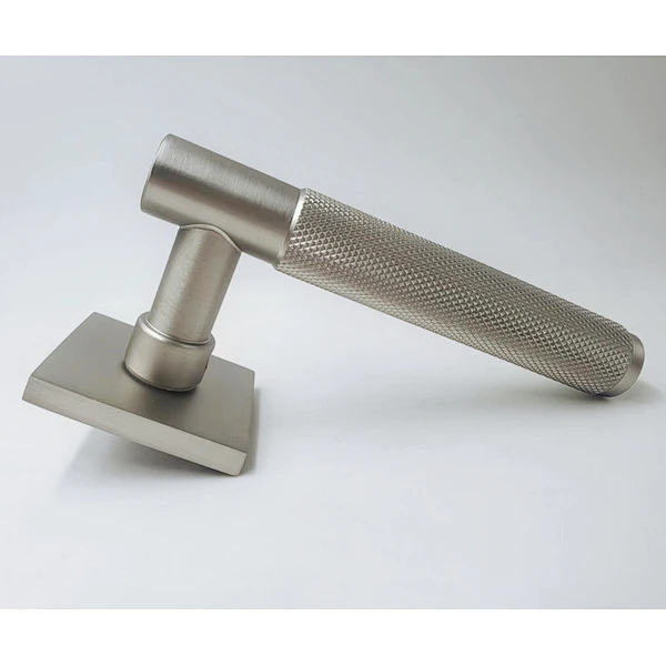 Modern Style ROUND Square Hidden Door Handles Interior steel iron Lever Wooden Door Handles with Lock