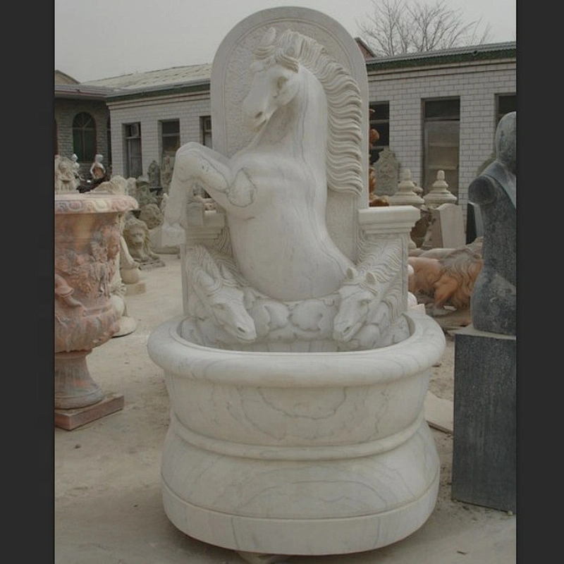 Outdoor Water Fountain With Horse Statues