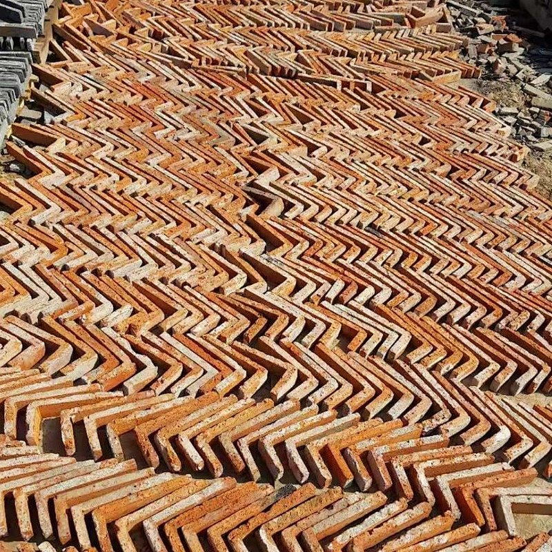 Red Old Thin Corner Brick