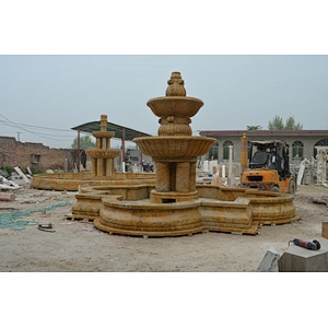 large outdoor water fountains