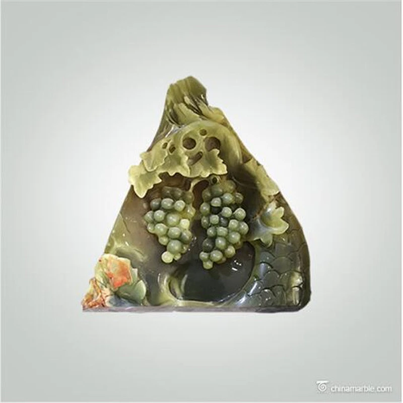 Chinese Natural Handicraft Jade Carving Grape