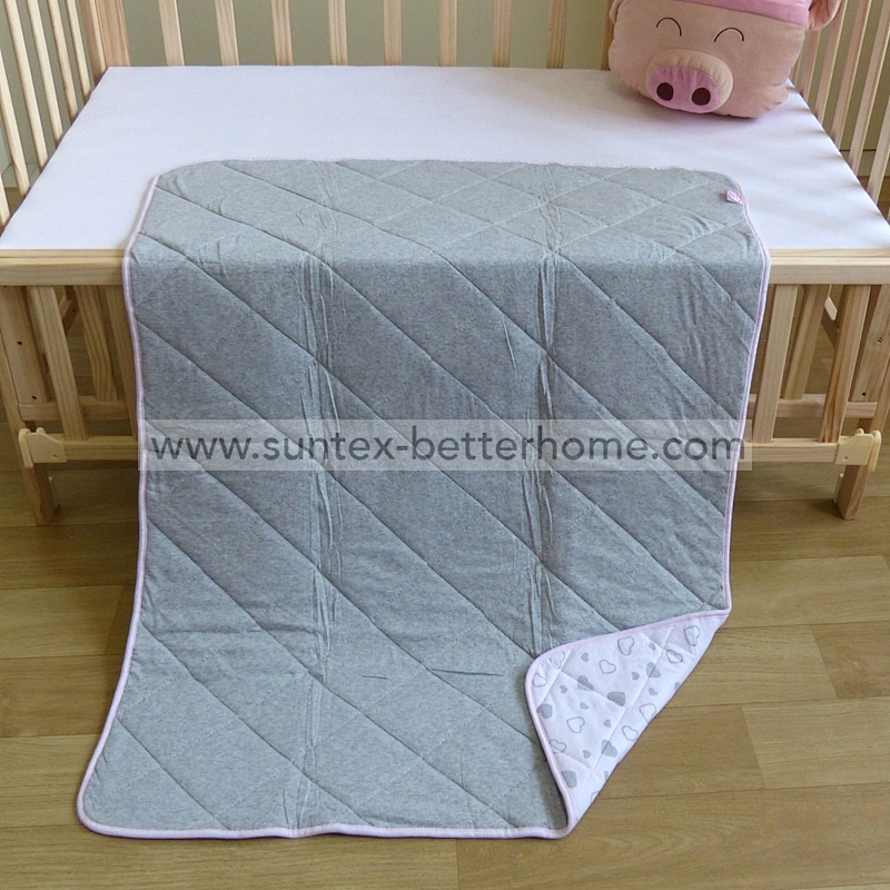 Amazon Hot Selling Crib Bedding 100% Cotton Baby Quilt Comforter