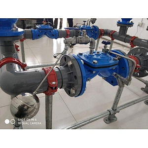 Vanne de commande à flotteur à distance de type diaphragme pour canalisation d'eau