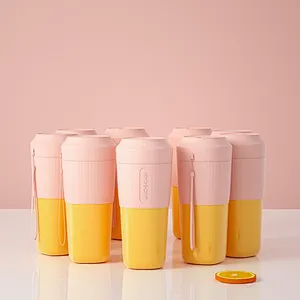 2020 New mini fruit juicer portable juicer