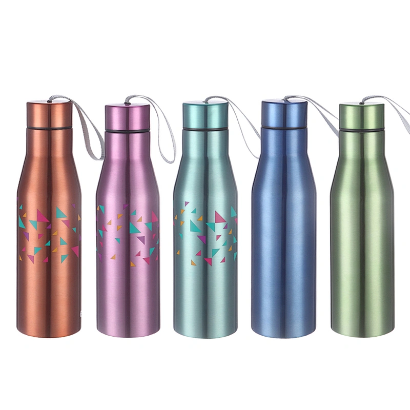 Hot selling 750ml double wall vacuum stainless steel travel water bottles with strap