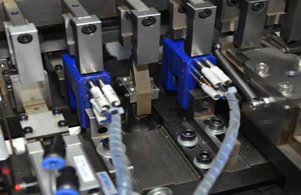 Automatic Polarity inspect and reverse. Automatic Polarity inspect and reverse.