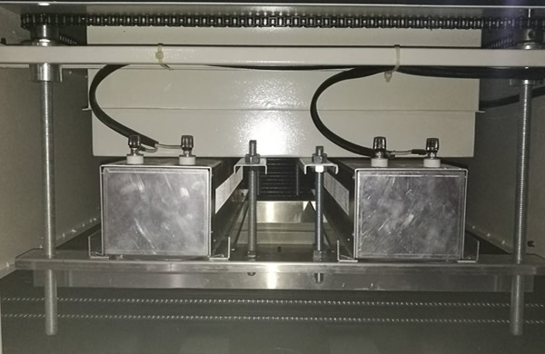 UV system adopt 2 groups of metal halid lamps, UV system adopt 2 groups of metal halid lamps,
