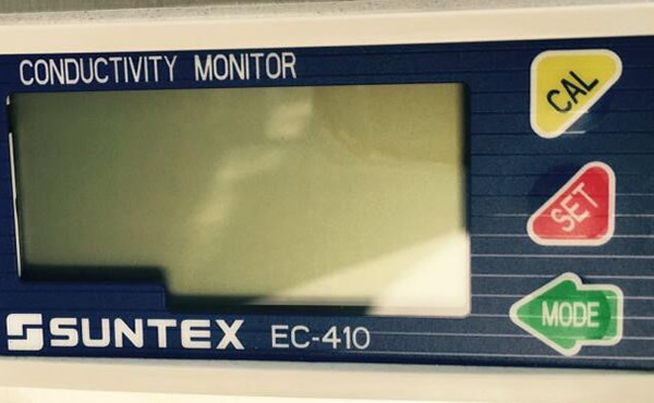DI water conductivity mointor to monitor resistivity of rinsing DI water in real time DI water conductivity mointor to monitor resistivity of rinsing DI water in real time