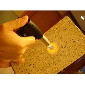 Silver raw vermiculite