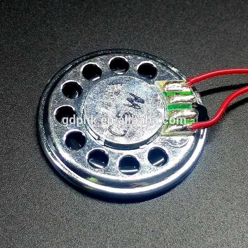 Small greeting card sound module with programmable sound chip