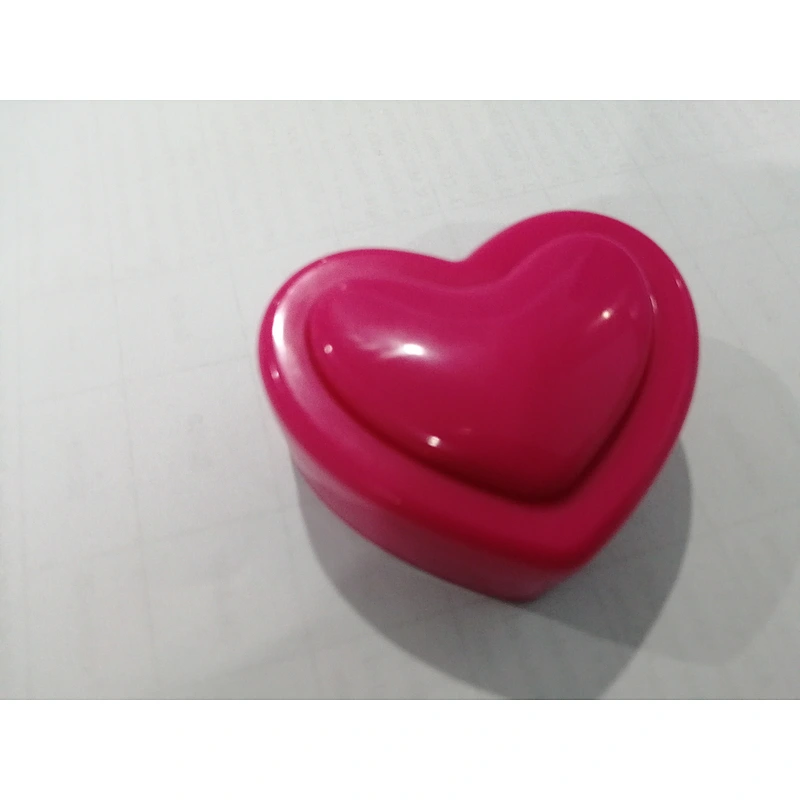 Heart-shape vibration module with beating