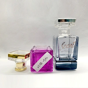 Wholesale China Refillable Premium Luxury Perfume Glass Bottle 30ml