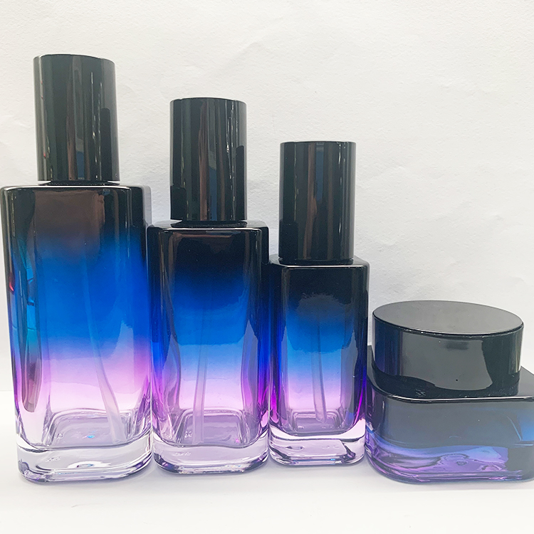 China Best Selling Custom Color Cosmetic Container Emulsion Glass Pump Bottle Face Care Bottle