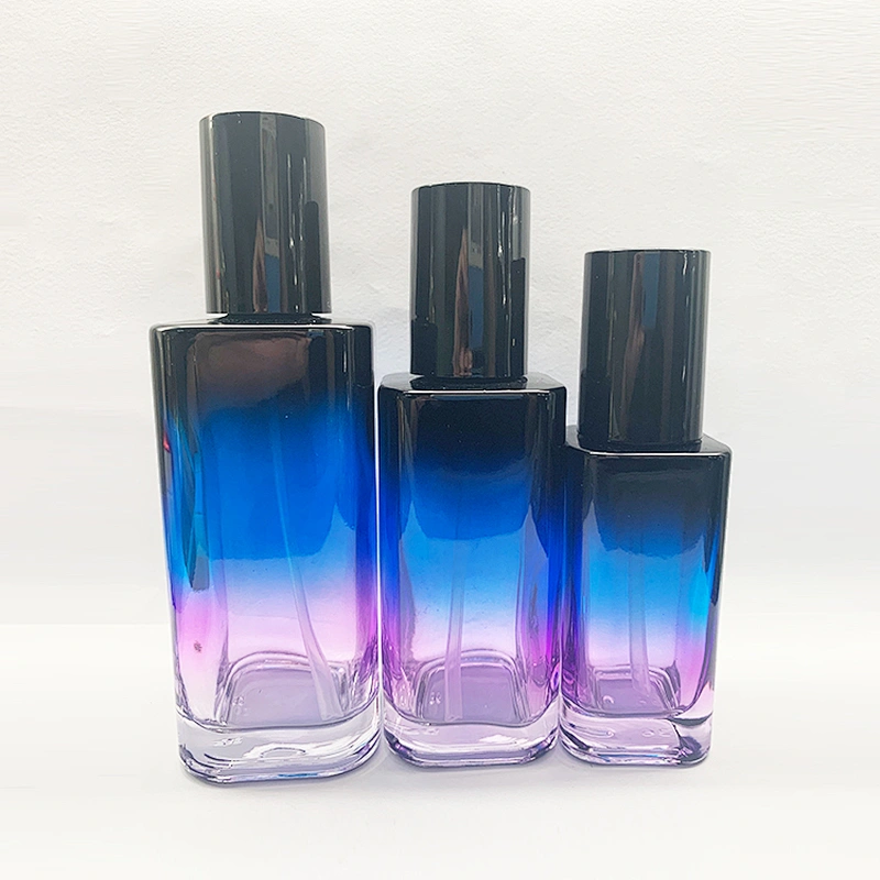 China Best Selling Custom Color Cosmetic Container Emulsion Glass Pump Bottle Face Care Bottle