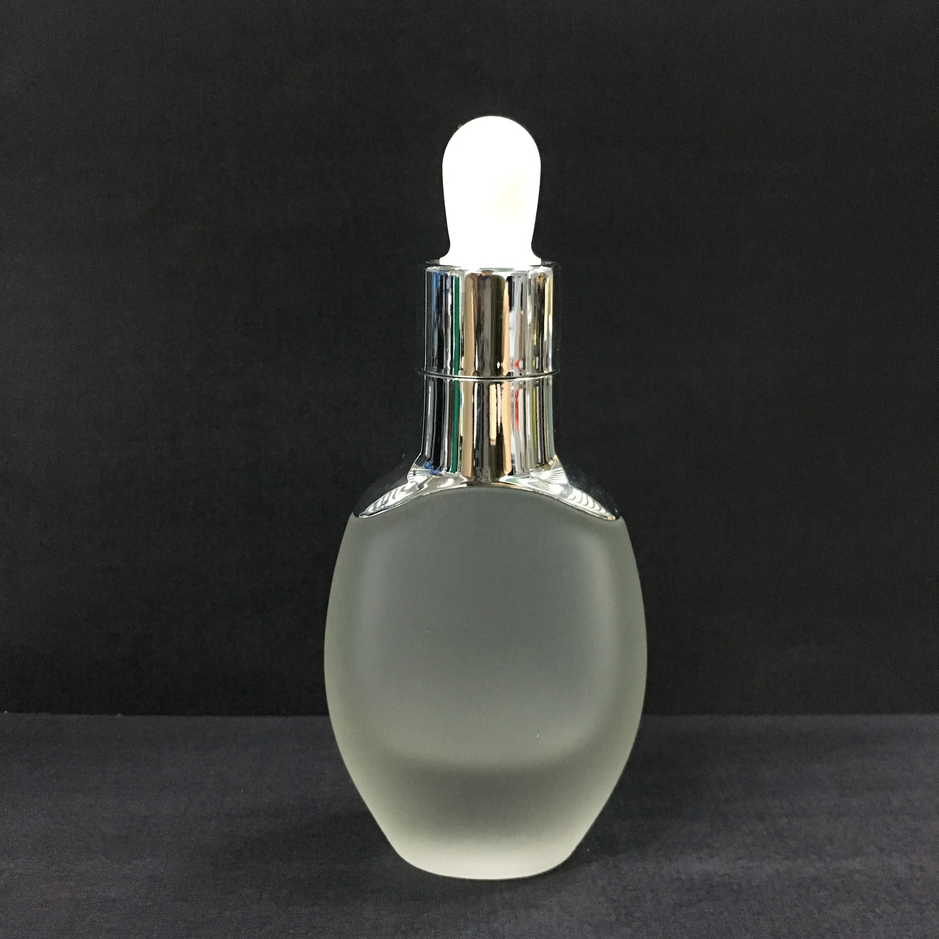 Customized packaging Empty Frosted/Painted Glass Dropper Bottles 15ml,40ml,130ml  for oil/serum