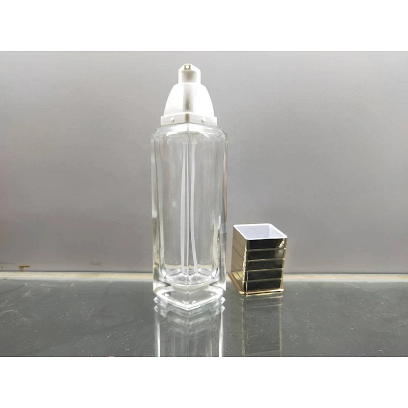hot sell custom cosmetic bottle    luxury  square  manufacturer    lotion  clear glass bottles   with pump spray lid dropper