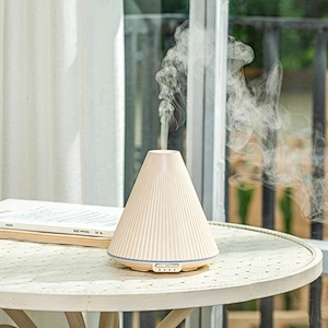 Wholesale 160ml capacity 15 square meter coverage aroma essential oil diffuser cool mist office  ultrasonic air humidifier