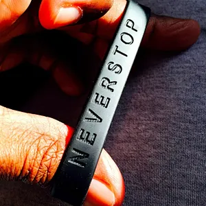 Custom logo silicone wristband,glow silicon bracelet rubber wrist bands