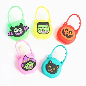 Fast producing lots designs in stock custom pantone color 30ml Silicone cover bulk pocket hand sanitizer