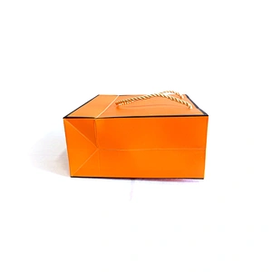 2020 hot sale custom OEM brand Luxury  Packing Paper Bags Printed  Clothing Shopping promotion Gift Jewelry Packaging Paper Bag