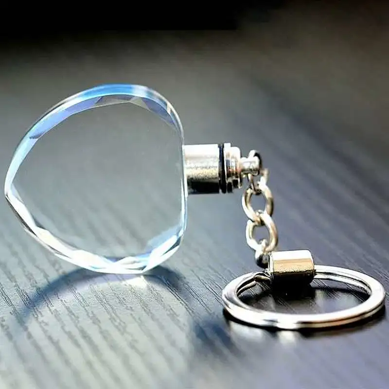 Top Grade Gift Engraving  Custom Shape Led Crystal keychain Heart Shaped Wedding /Party Gift  Keychain