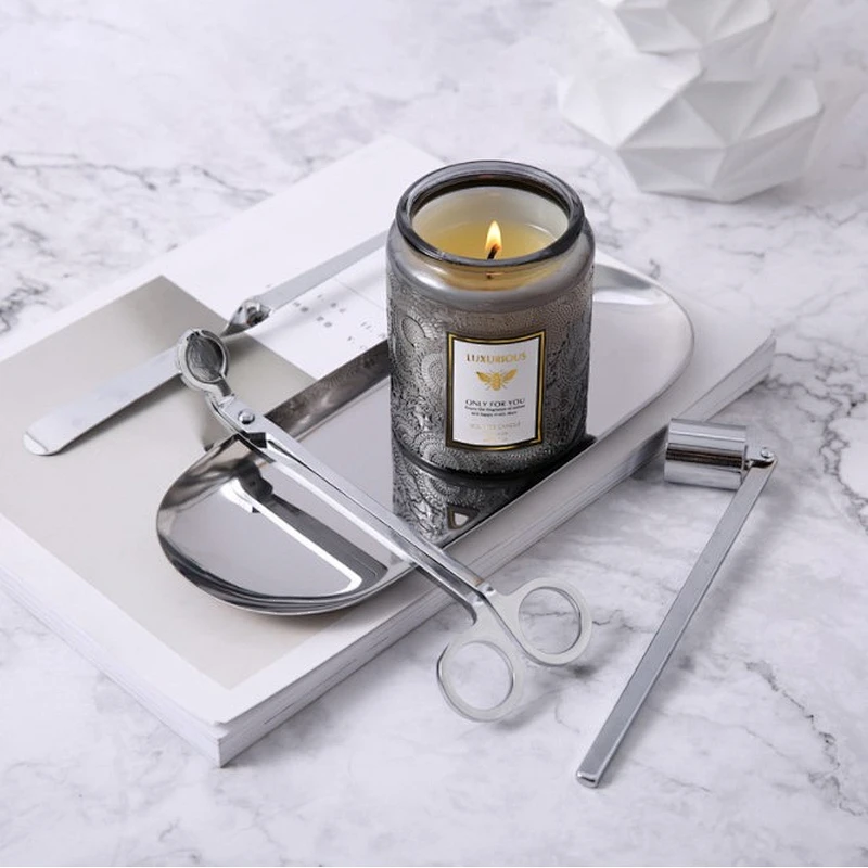 Wholesale DIY scented candle cup Embossed luxury candle jars Colored glass bottle with lid