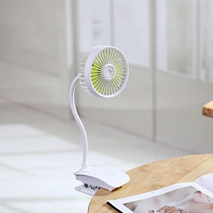 2020 hot sale Factory wholesale price Oscillating clip fan New Foldable mini  clip fan portable rechargeable  usb car mini  fan