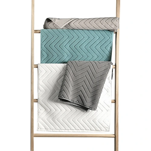 Custom High Quality Bath Mat Thick Absorbent 100% China Cotton  Non-Slip Five Star Hotel Bath Mat