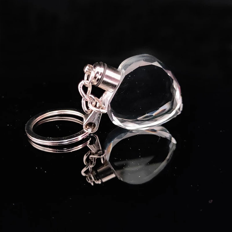 Top Grade Gift Engraving  Custom Shape Led Crystal keychain Heart Shaped Wedding /Party Gift  Keychain