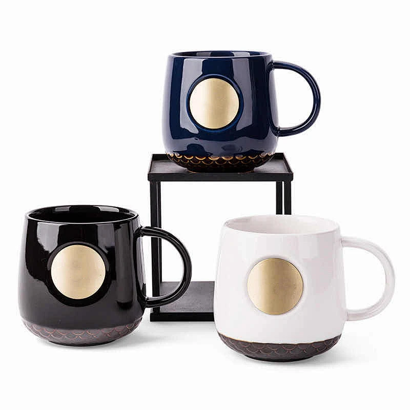 Customized high quality luxurious ceramic cofffe mugs water cup tea cup with handgrip