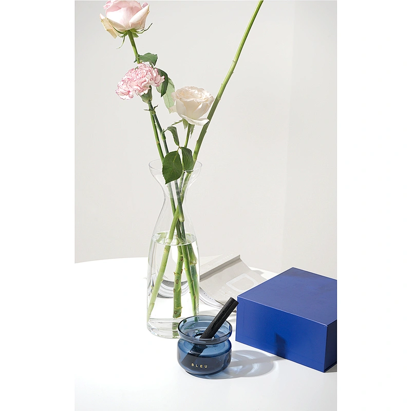 Luxurious Gift Set Reed Diffuser Set Glass Jar Thicken Charcoal Stick 3 Different Flavors Aroma Reed Diffuser Air Refresher