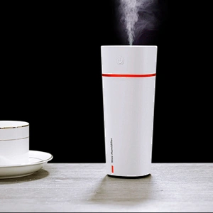 Newly design Rechargeable USB Wireless  led fan  mini air humidifier For Car Air Humidifiers