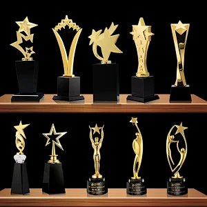 High qualityCustom logo Own Design golden trophy resin star trophy resin souvenir promotion trophy