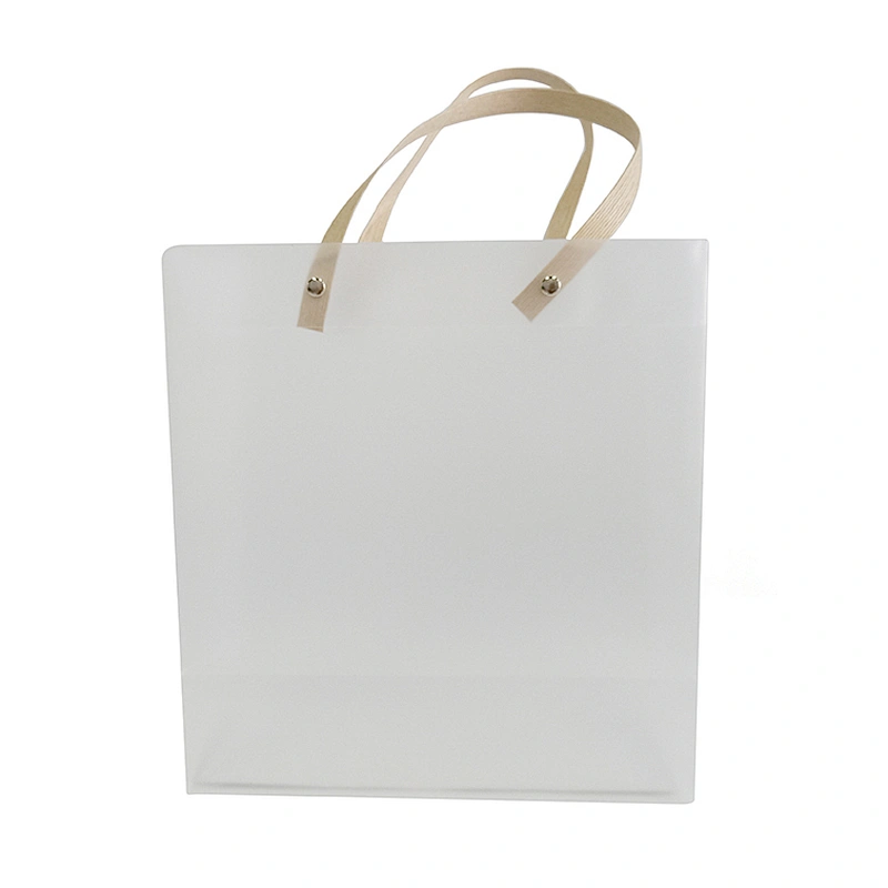 Custom Fashion Bags PP Packing Bag With Plastic Handle Portable PP Transparent promotion Gift Packaging Bag