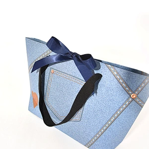 Creative  cute customized luxury logo shopping gift bags  paper gift bags customized bag paper with custom printed