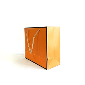 2020 hot sale custom OEM brand Luxury  Packing Paper Bags Printed  Clothing Shopping promotion Gift Jewelry Packaging Paper Bag
