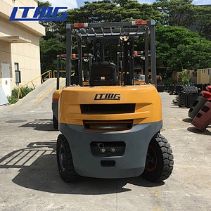 5 Tons Diesel Engine Power Lift Truck Forklift Truck Pneumatic Solid Tyre Optional