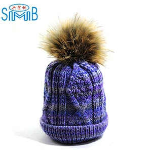 High Quality Fluffy Colorful  Faux Fur Raccoon Fur Pom Poms with Snap for Hat Size 10cm 12cm 15cm Artificial Wool Ball