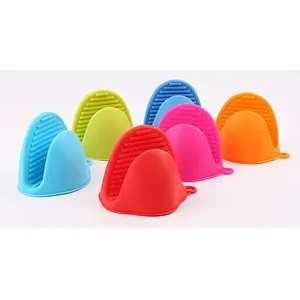 Food grade silicone insulation gloves non-slip hand grip microwave oven high temperature gloves creative kitchen supplies