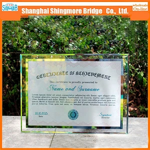 China gifts and crafts factory direct wholesale glass material photo frame for table display