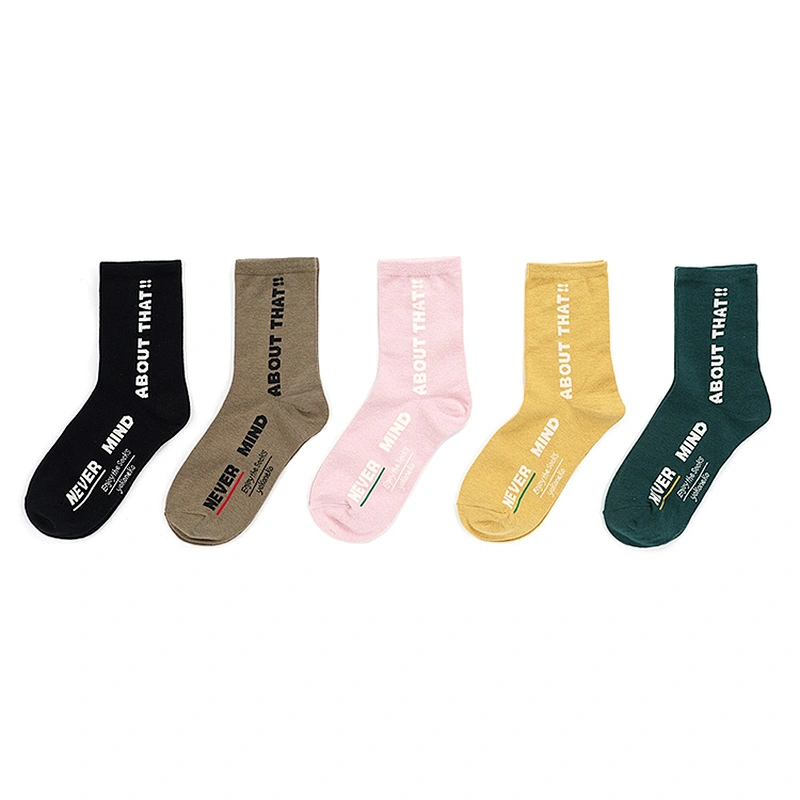 Eco-friendly Custom fashion trend cotton letter breathable socks