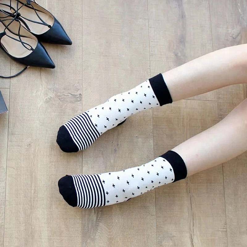 Fashion Custom Logo Colorful Socks Women